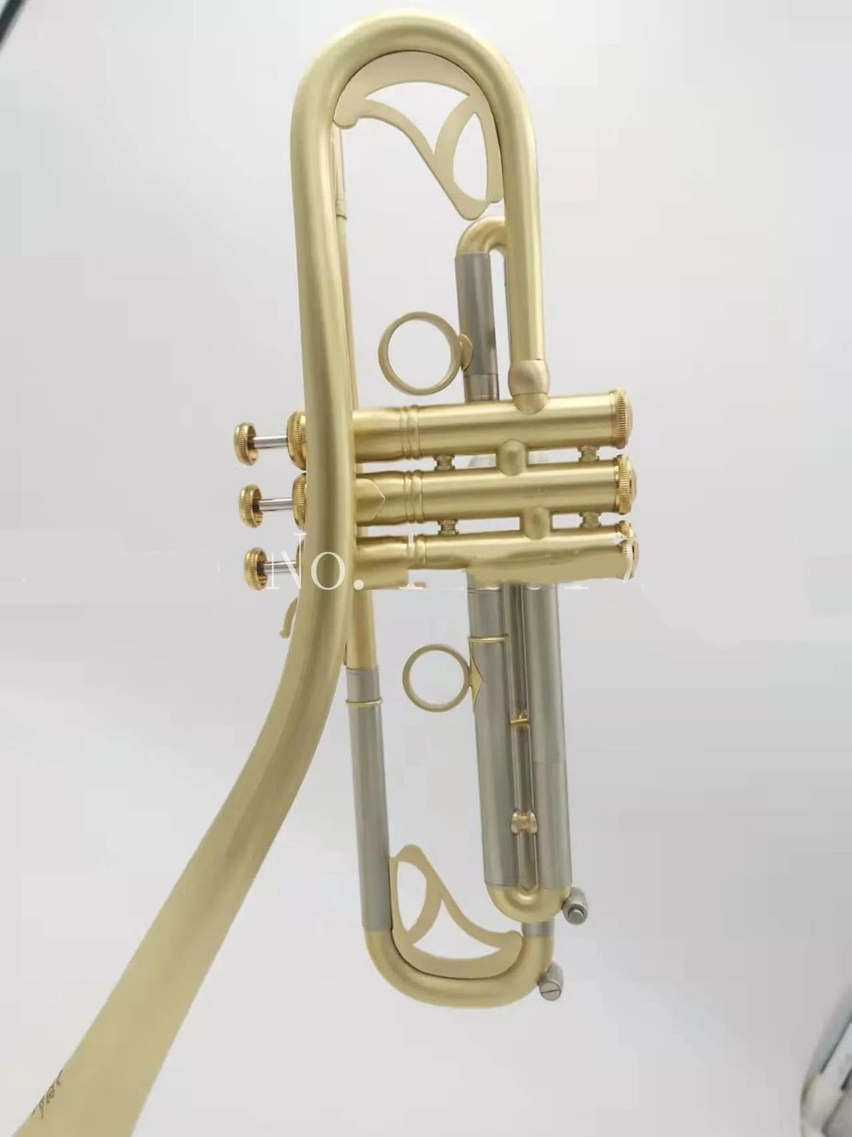 Bb Trumpet with Case and Mouthpiece F3686