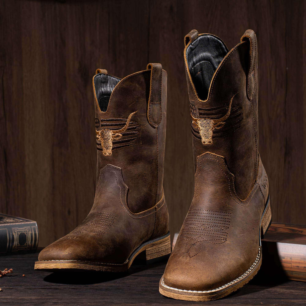 Cowboy Boots Wide Square Toe Slip Resist H61637